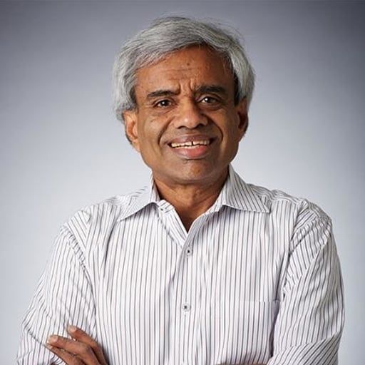 Headshot photograph of Venkat Rangan, Chief Technology Officer at Clari